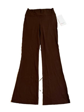 LULULEMON GROOVE HR NULU FLARED PANT 32.5”BROWN COLOR SIZE 8